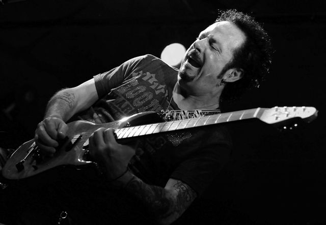 Steve Lukather,photo by Lee Millward