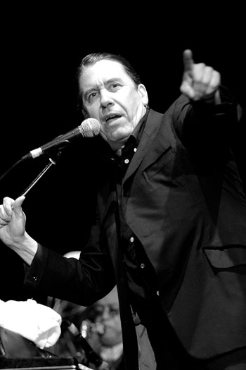 Jools Holland, photo by Bob Singleton